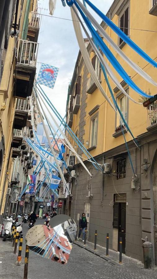 Appartamento La Dimora Di Vittoria Napoli Esterno foto